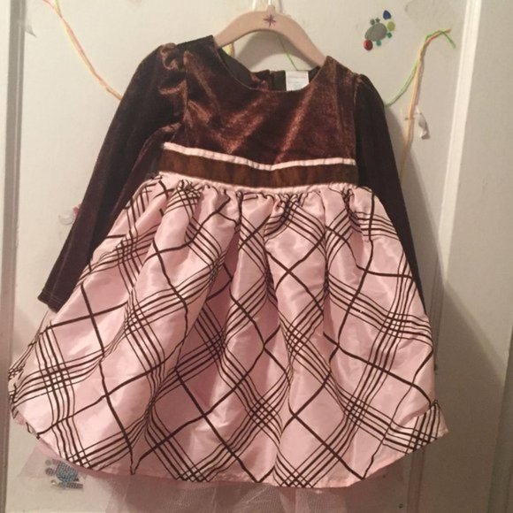 2 piece Pink Dress Bundle Set Size 2T - Picture 6 of 8